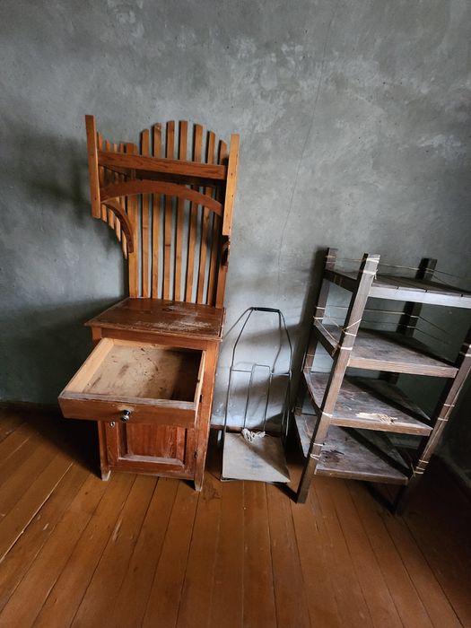 Кровать железная, топчан железный ,шифнеры,этажерки,столы,тумбочкиВсе