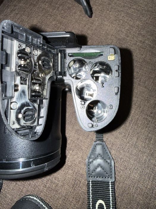 Продавам фотоапарат Nikon COOLPIX L830