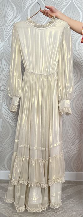 Қазақша ұлттық киімдер(кәжекей, бешпент, көйлек)