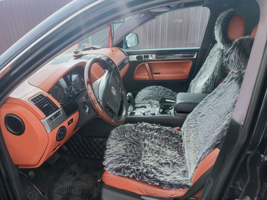 Продам touareg 3.2 автомат