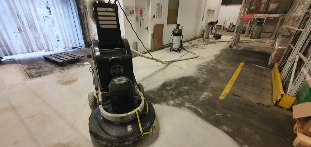 Slefuire beton - frezare adeziv gresie , pvc ,reconditionare pardoseli