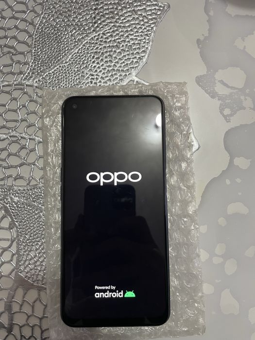 Oppo A72.