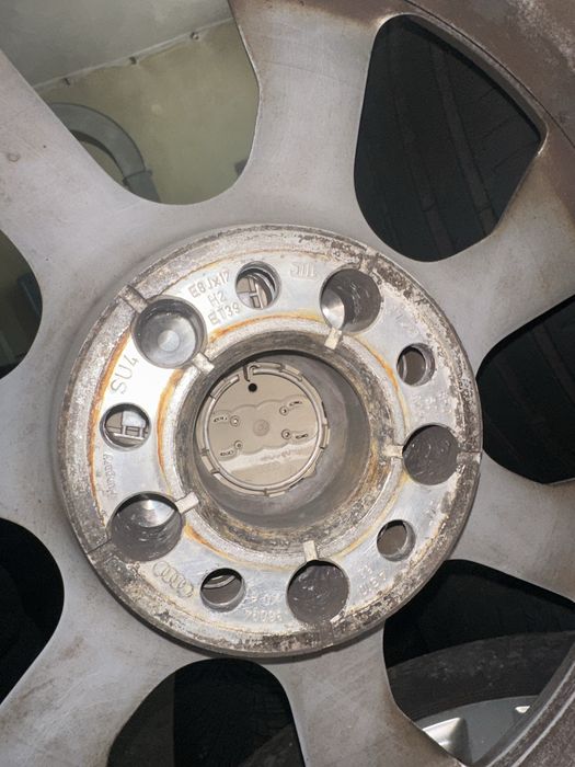 Оригинални джанти Audi 17" 5x112 + зимни гуми Bridgestone 225/50 R17