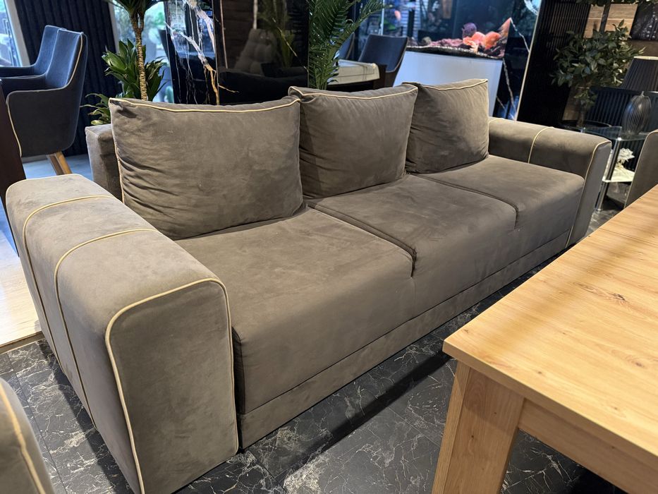 Продавам холна гарнитура