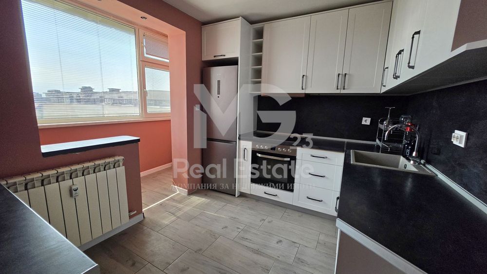 Дава се под наем Тристаен апартамент в Пловдив, Гагарин - 100 кв.м за 548.25 € - Снимка #9