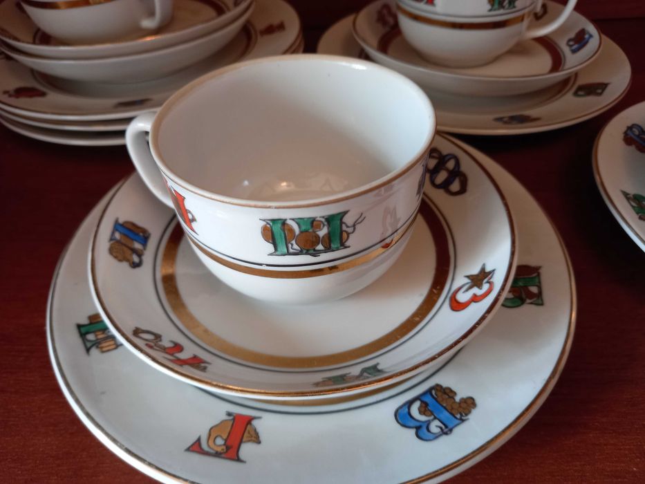 продам сервизы ссср звоните