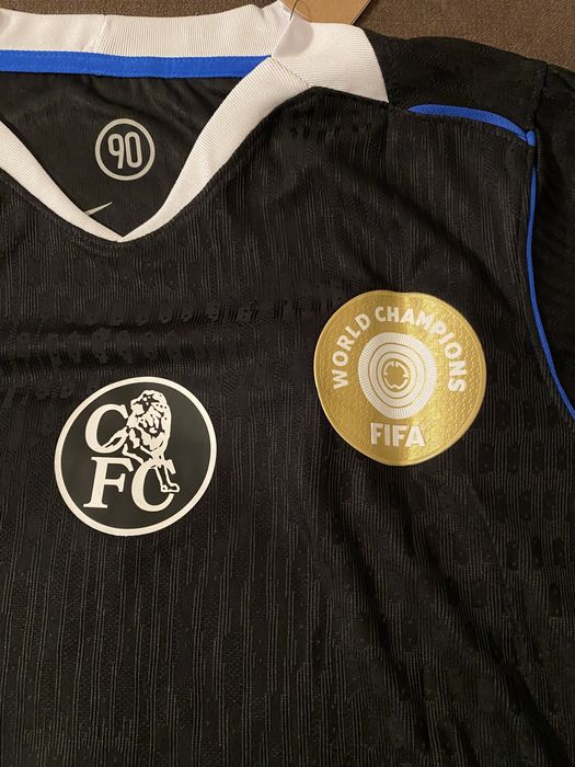 Футболни екипи на Челси - сезон 2011/12 и 2025/26