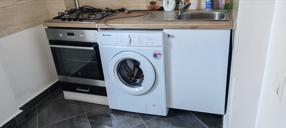 Închiriez Apartament 2 camere, zona Militari