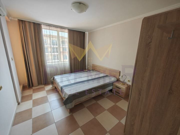 Продава се Двустаен апартамент в Созопол - 63 кв.м за 1564 €/кв.м - Снимка #4