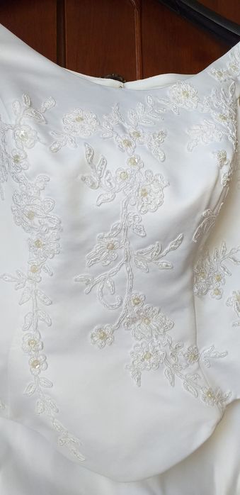 Vând rochie de mireasă ROSEMARIE nr 38