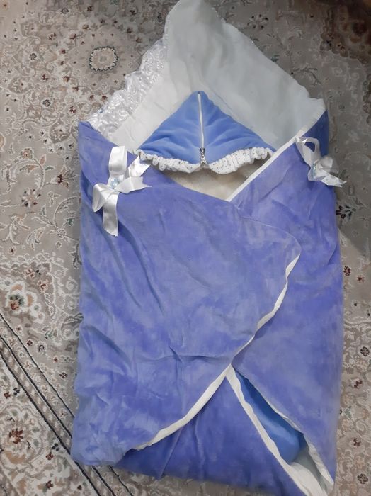 Продам детские вещи