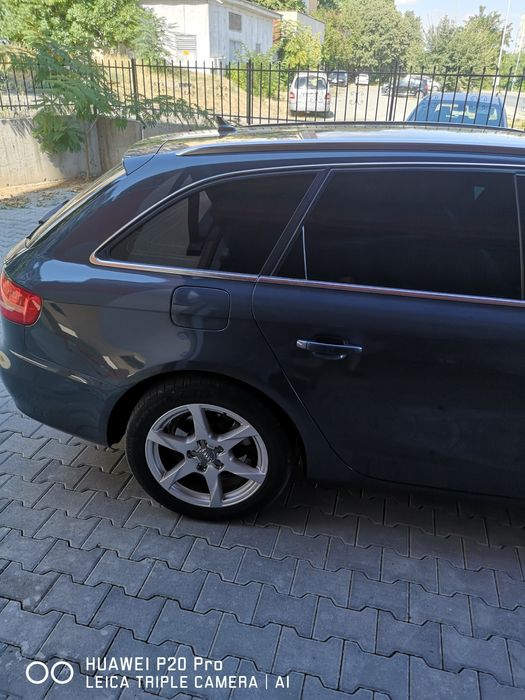Продавам Ауди А4 2.0TDI