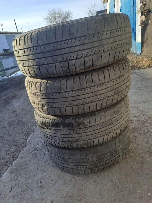 Диски с резиной на 15.