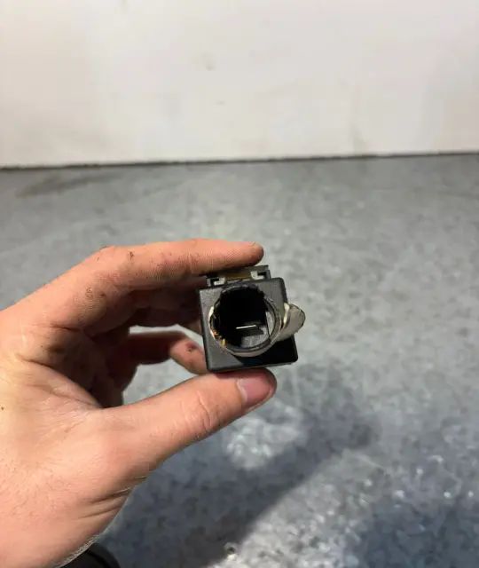 Releu valvetronic 861B023922 BMW Seria 3 2001 318ti MT (143 hp)