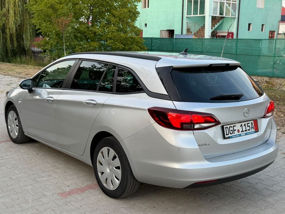 Opel Astra K 2018 1.6