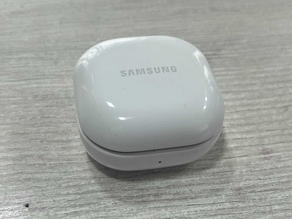 Продавам Samsung Buds 2