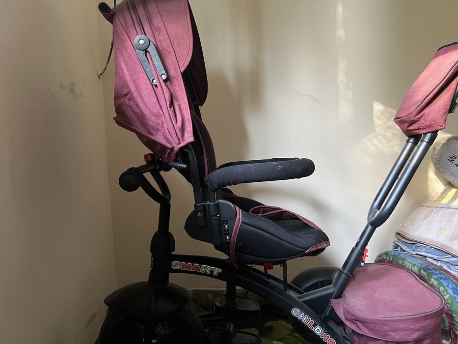 Продам детский велосипед с ручкой