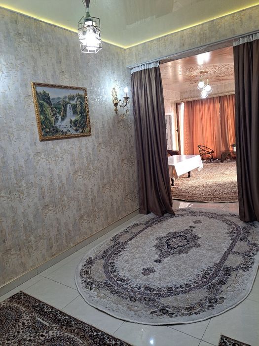 Зангиота мехмон уйи ижара. Кунлик ва ойлик мавжуд.