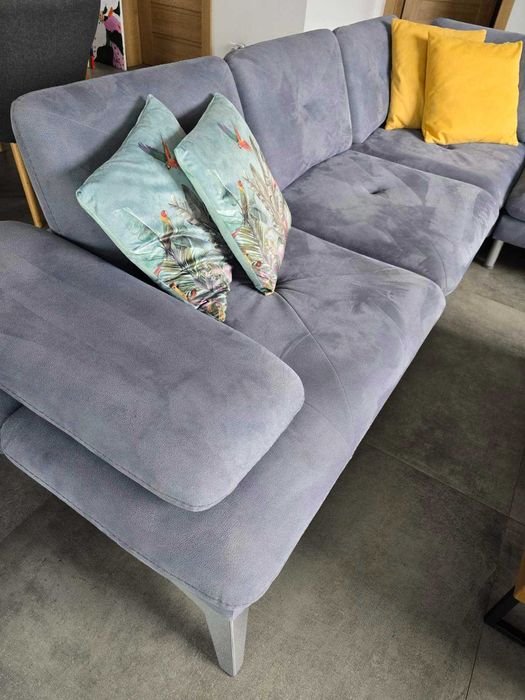 продавам  ъглов диван