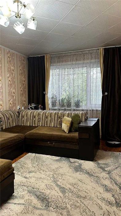 Продам 2комн на 15мкр