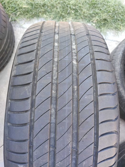 Единични гуми с размер 225 55 17