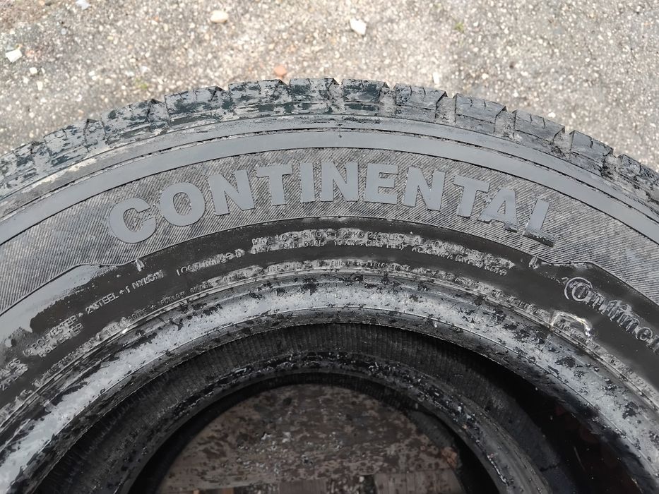 Гуми 225 70 15 C Ц Континентал Continental. Налични са 2 броя - нов внос. Не са нови! Посочената цена е за един брой гума. Без коментар на цената.