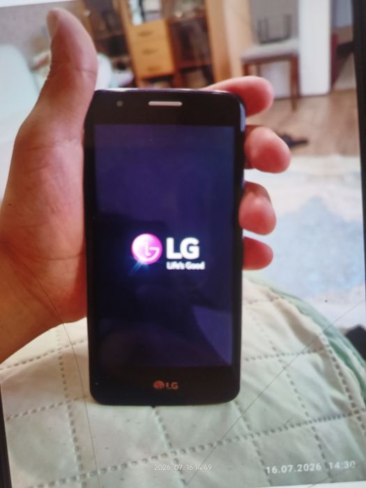 Телефон Lg k8 2017