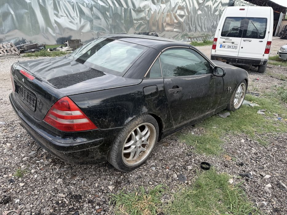 Мерцедес SLK 2.0 бензим компресор само на части
