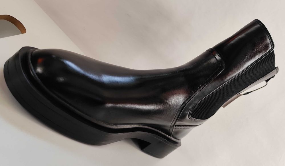 Ghete chelsea 39 39.5 plain toe ZARA NOI piele naturala moale