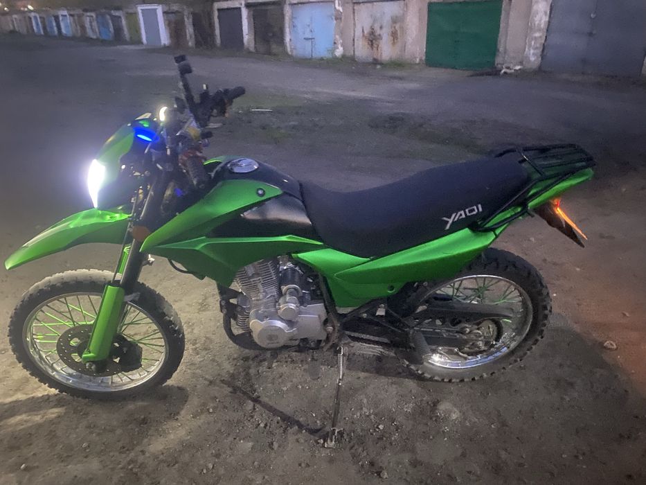 Мотоцикл яки 250
