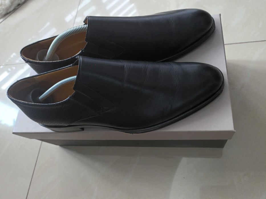 Pantofi '' Valentino'' piele