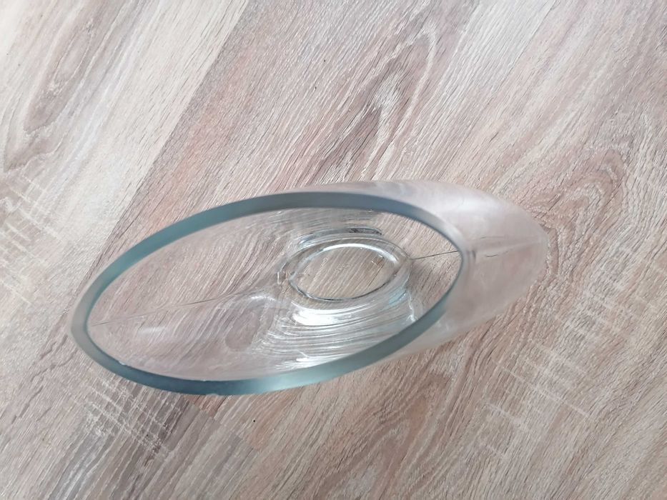 Ваза с характерна форма или малък аквариум!