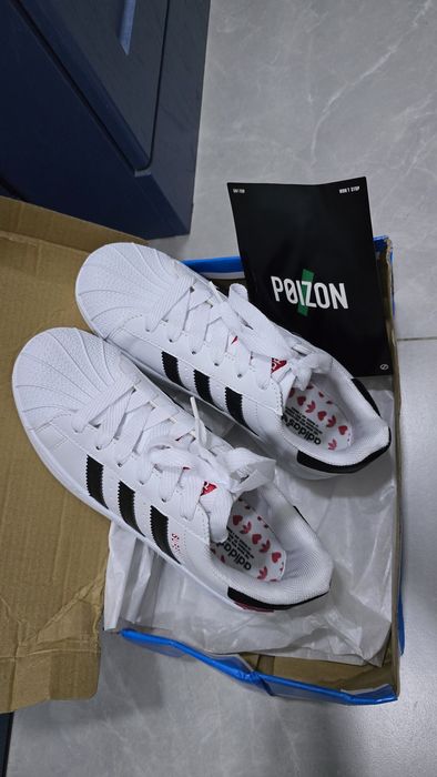Продам красовки adidas