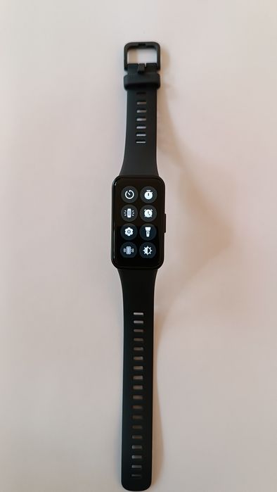 Huawei band 8 aqlli soat