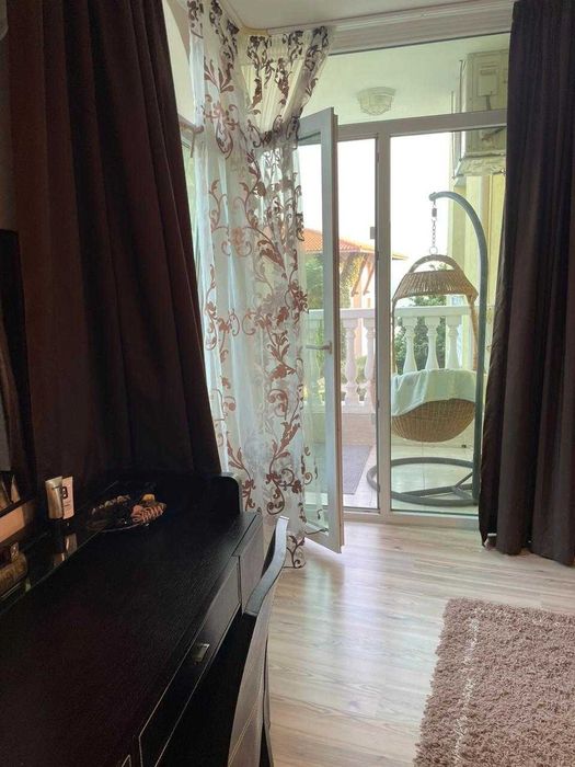 Продава се Тристаен апартамент в Свети Влас - 125 кв.м за 1440 €/кв.м - Снимка #1