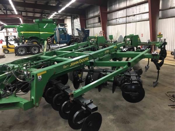 Риппер John Deere 2700