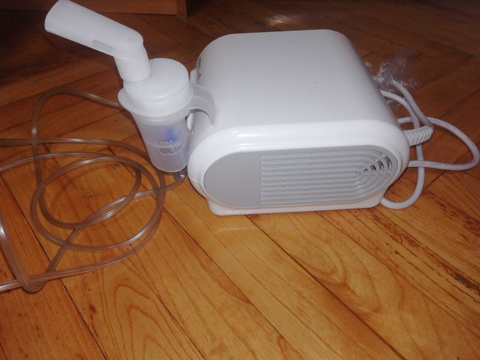 Инхалатор Омрон.