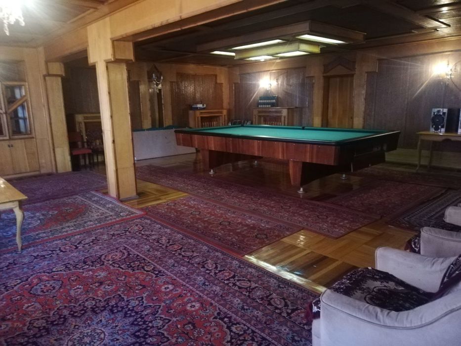 Продаётся бильярдый стол в идеальном состоянии