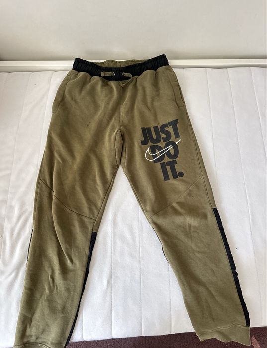 Юношеско долнище на Nike