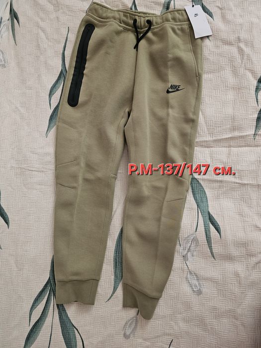 Nike Tech fleece  детско долнище