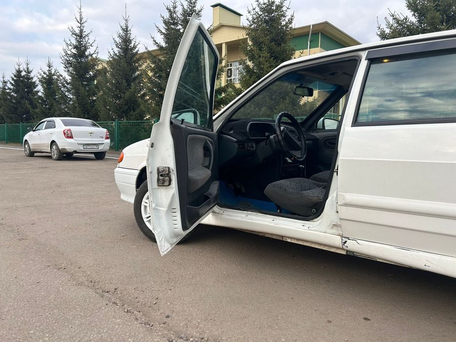 Автомобиль Ваз 2114