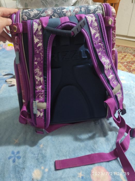 Рюкзак школьный.