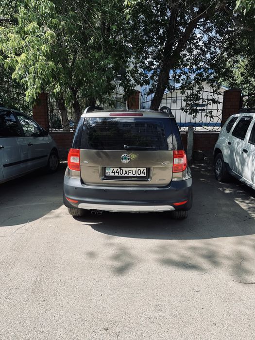 Продам автомобиль Skoda Yeti 2013!