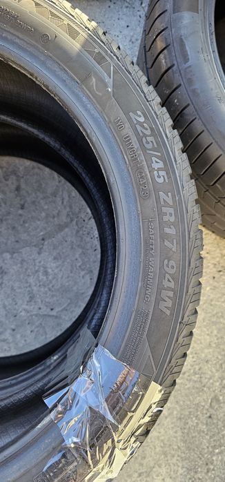 225 45 R 17 Kumho M+S