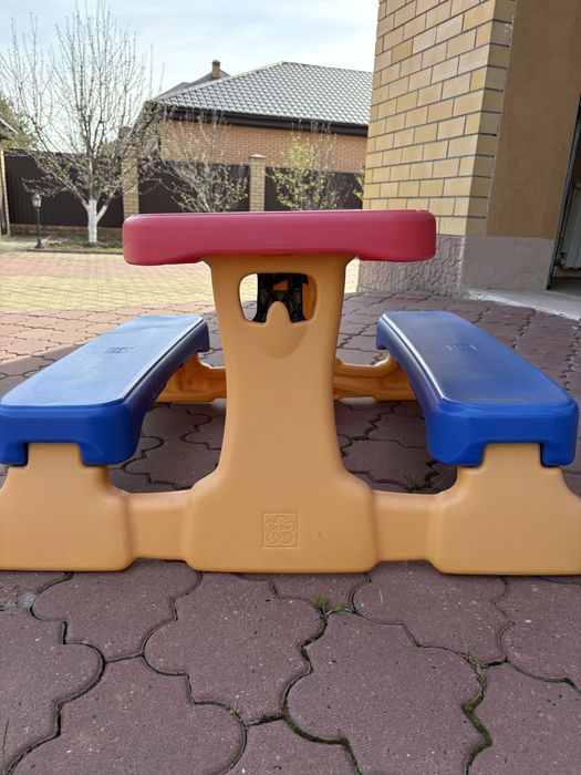 Продам детский стол