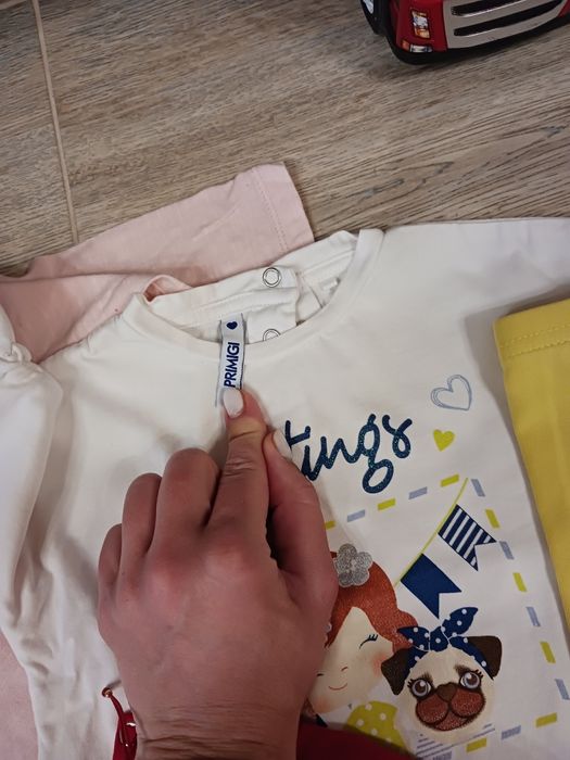 Дрехи за момиче като нови