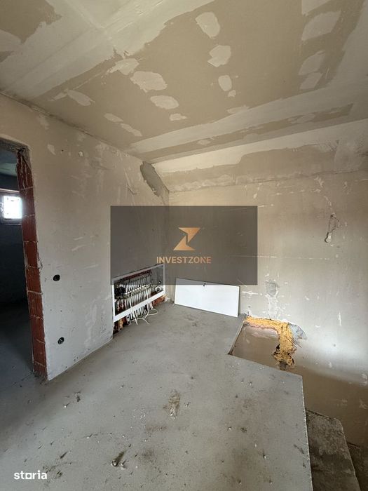 Casă semifinisată cu teren 806 mp Cetariu - Bihor