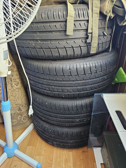Продам 4 летние шины вместе с титанками