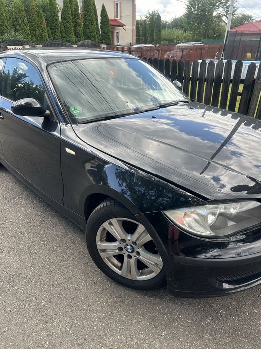 Capota bara faruri bmw e81 e87 an 2009