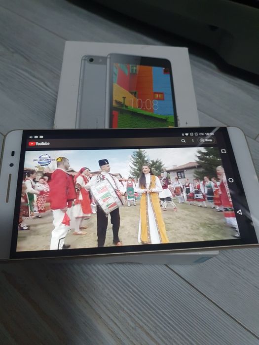 Lenovo PHAB Plus (телефон-таблет